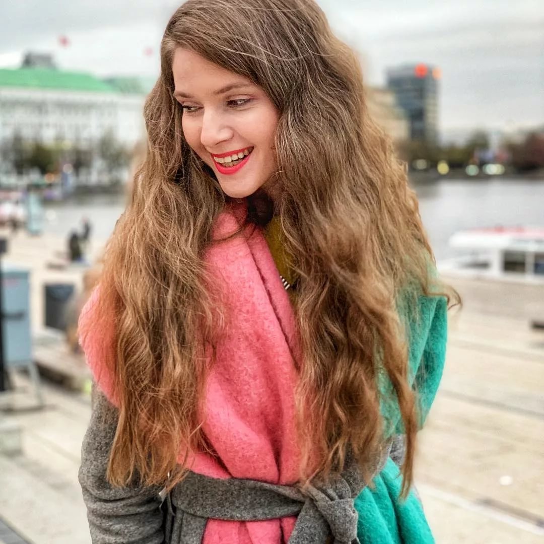 Сколько лет дине блин